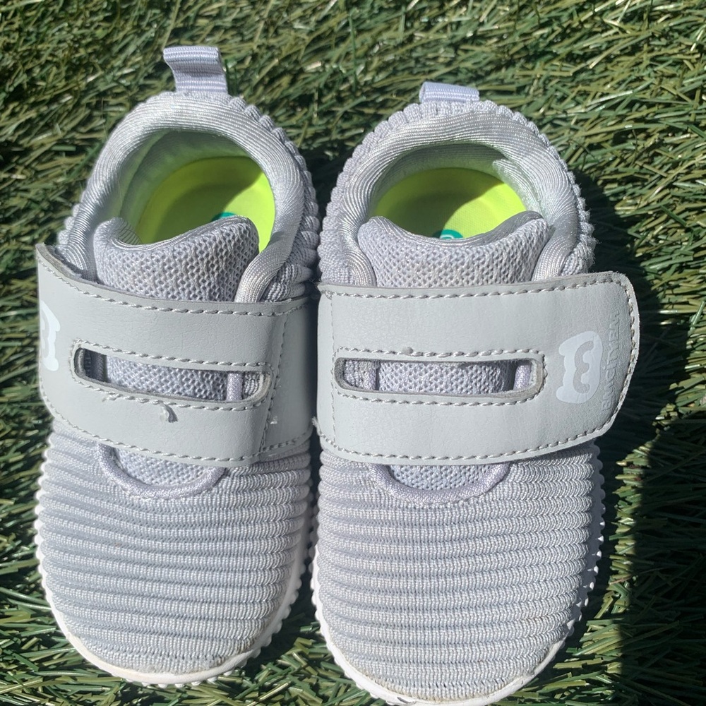 BMCITYBM Gray Kids Shoes with Velcro Strap